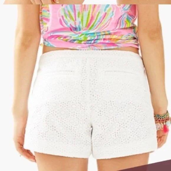 LILLY PULITZER ~ ADIE WHITE EYELET SHORTS ~ 00 ~ LOGO BUTTON / POCKETS - Picture 3 of 10